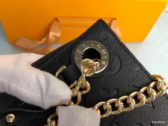 Repladies Vuitton SURENE MM Louis 0511
